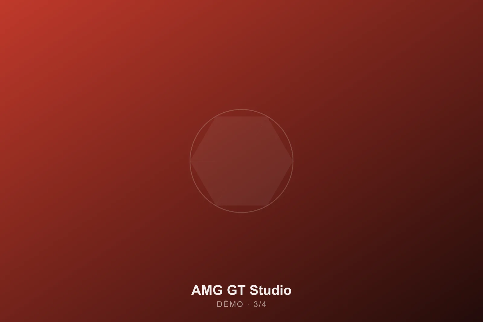 Mercedes-AMG GT en studio, lumière travaillée sur la carrosserie